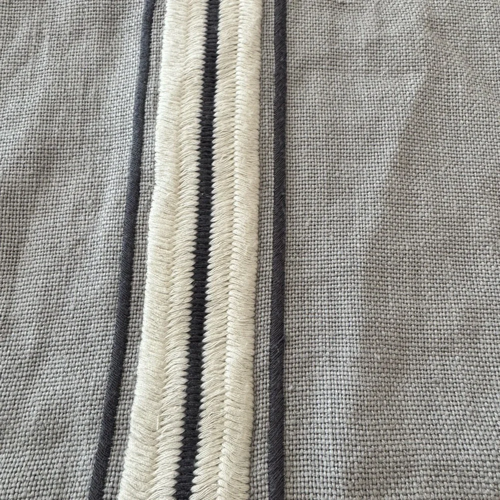 Serena & Lily Addie 100% Linen Stripe Tassel Smoke Grey Pillow Cover 22 x 22‎